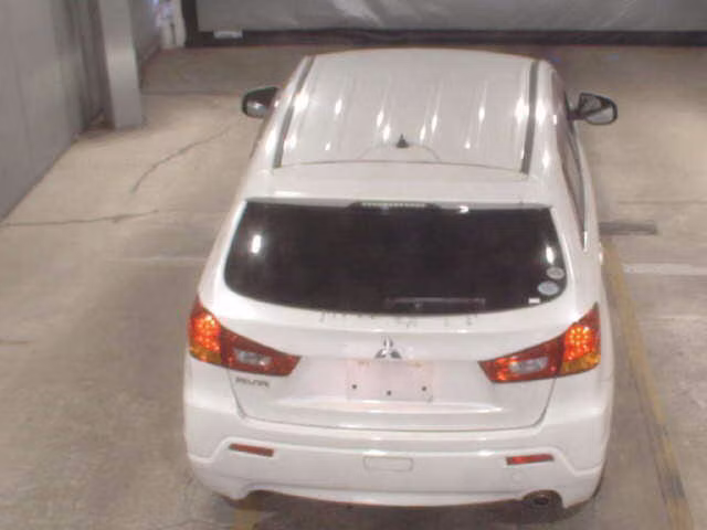 MITSUBISHI RVR