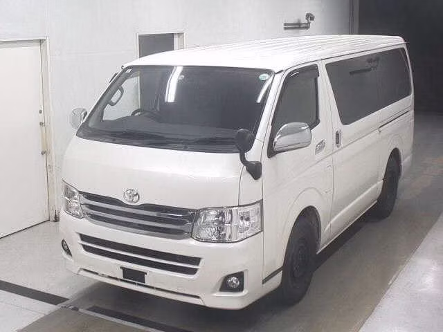 TOYOTA REGIUS ACE