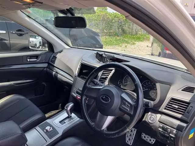 SUBARU LEGACY