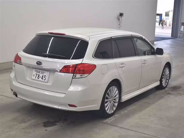 SUBARU LEGACY