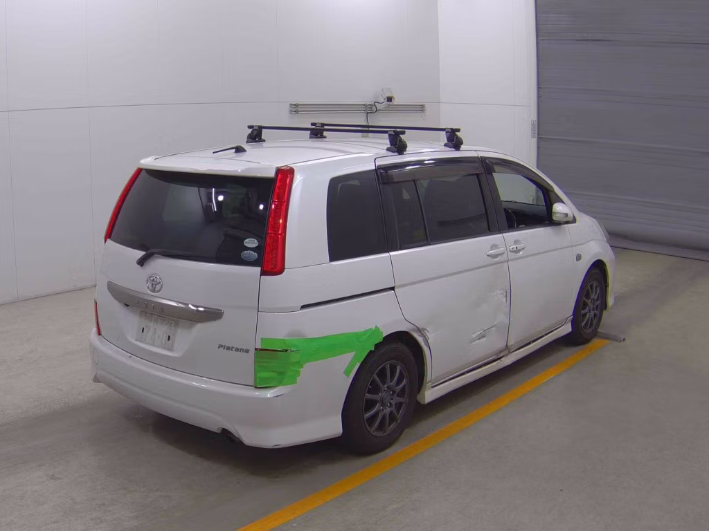 TOYOTA ISIS