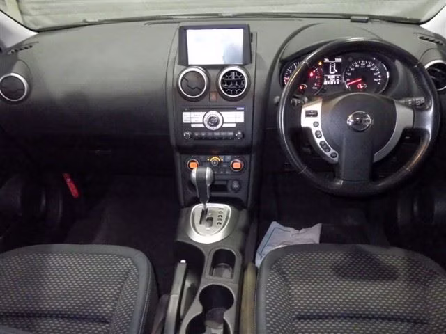 NISSAN DUALIS
