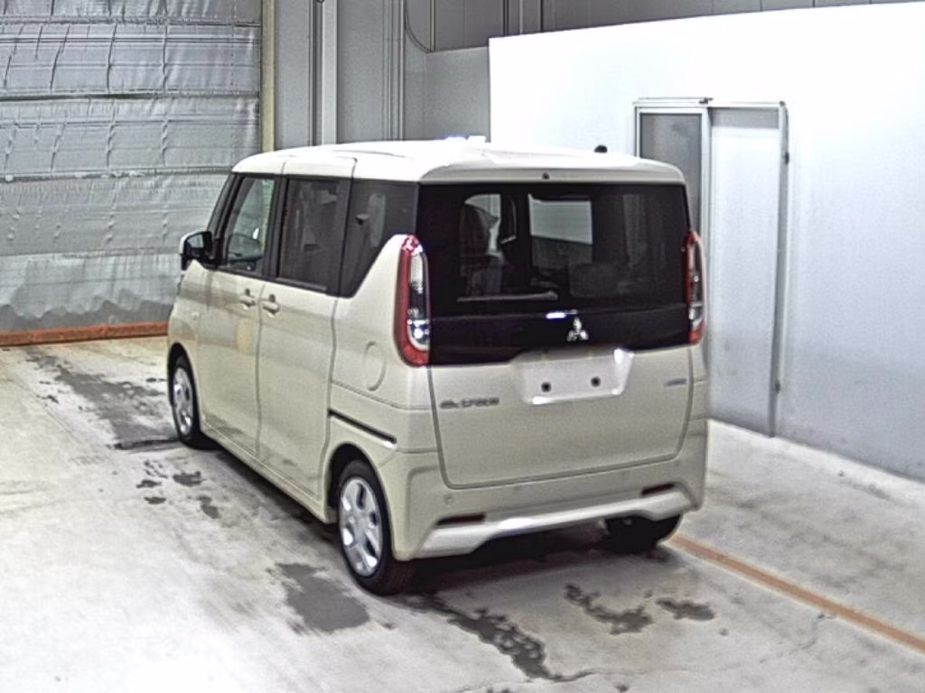 MITSUBISHI EK SPACE
