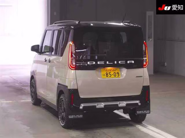 MITSUBISHI DELICA MINI