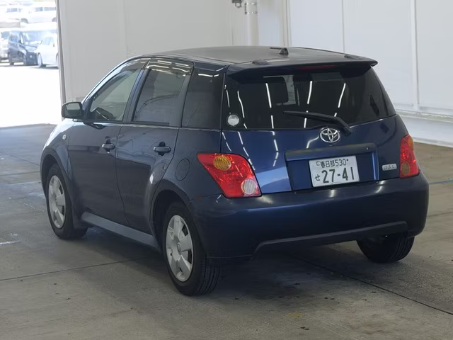 TOYOTA IST