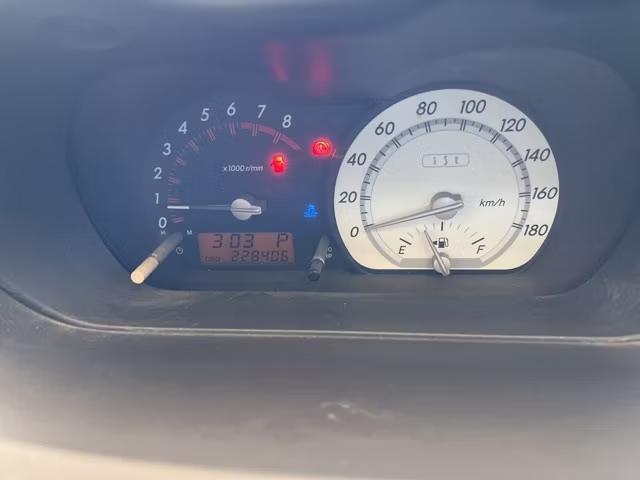 TOYOTA IST