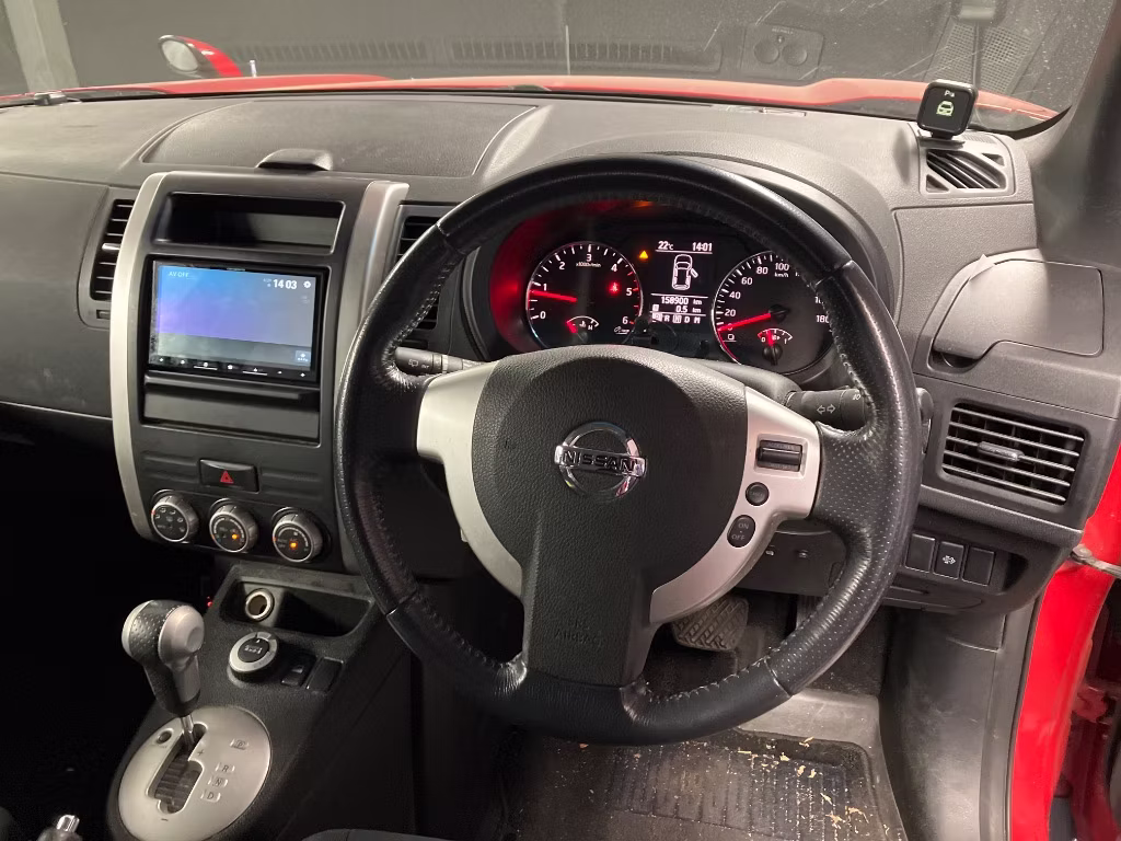NISSAN X-TRAIL