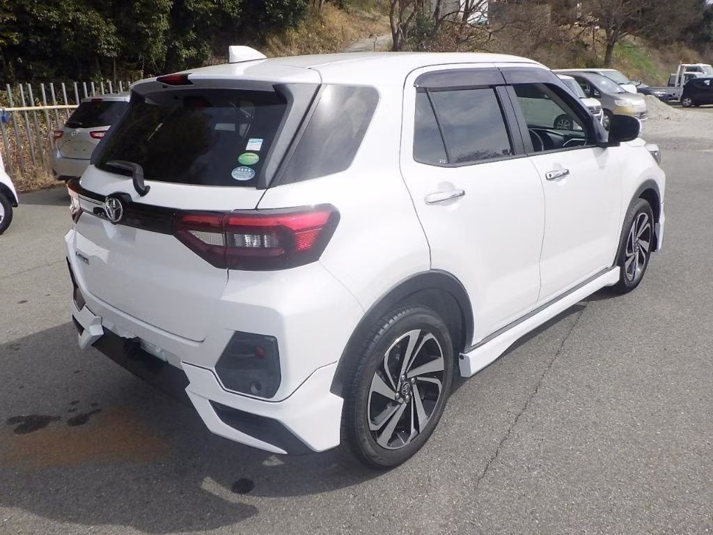 TOYOTA RAIZE
