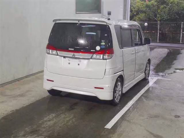 MITSUBISHI DELICA D:2