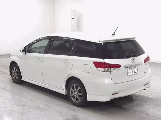 TOYOTA WISH