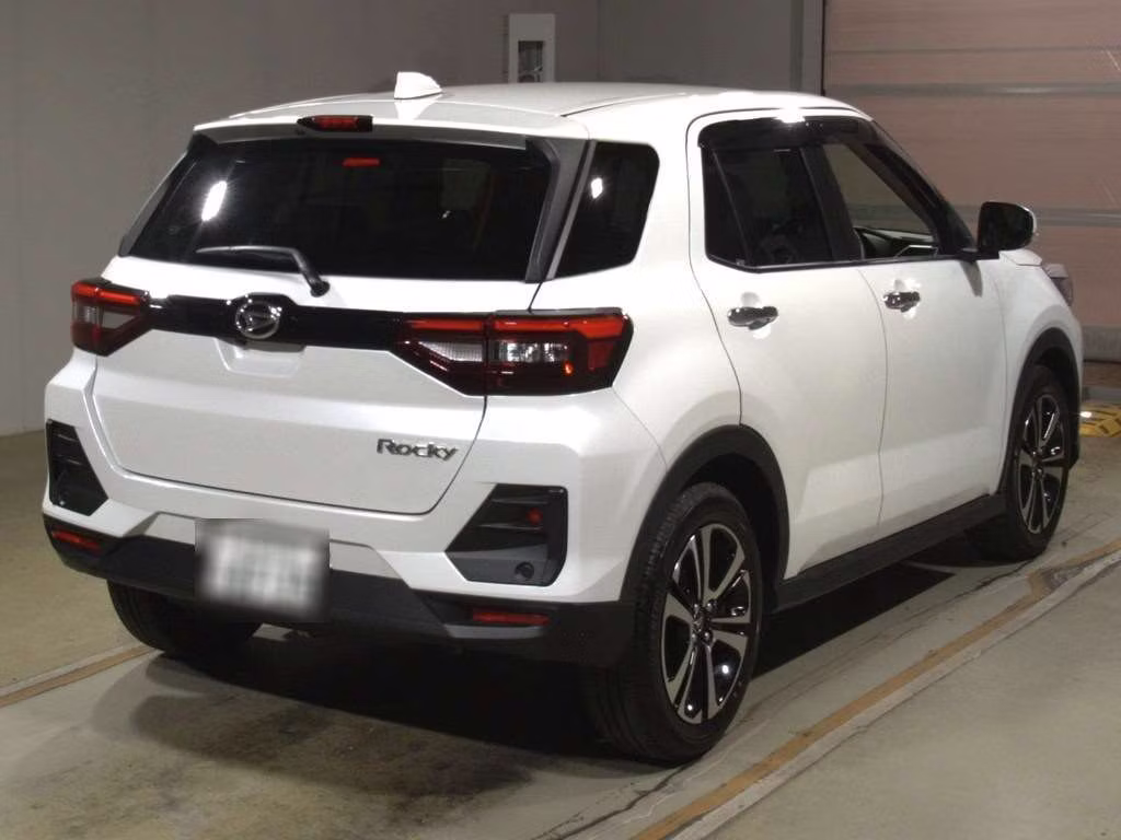 DAIHATSU ROCKY