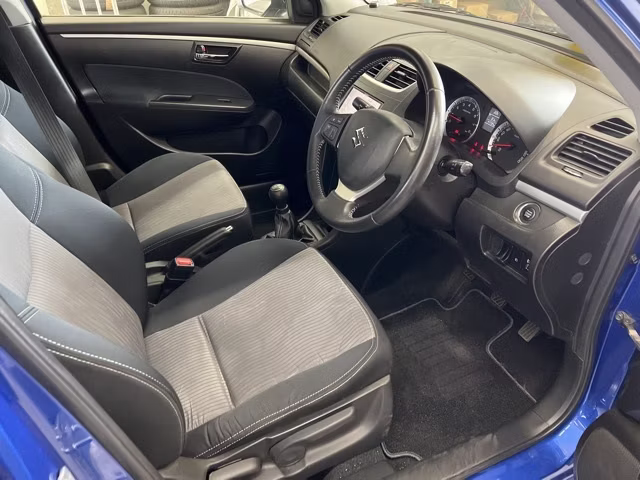 SUZUKI SWIFT