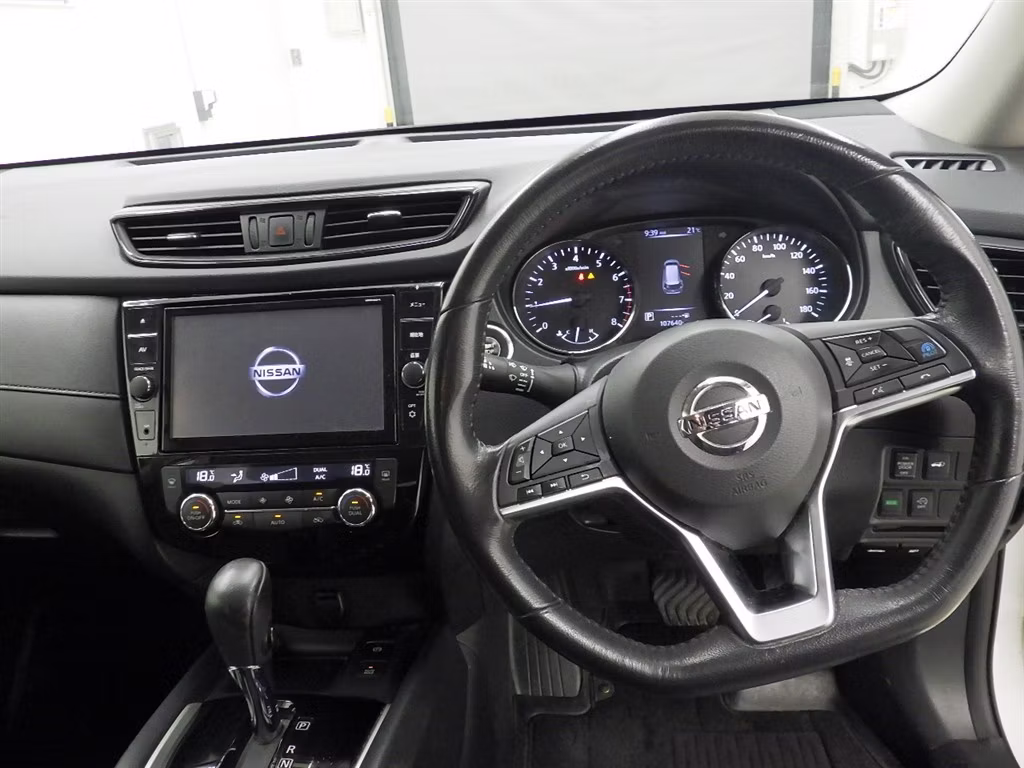 NISSAN X-TRAIL