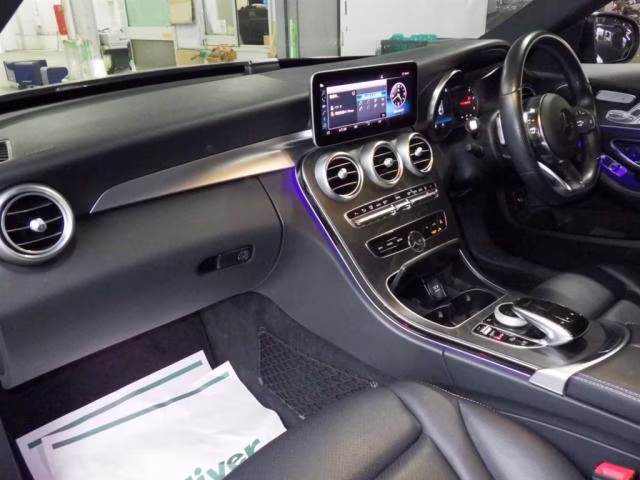 MERCEDES-BENZ C-CLASS