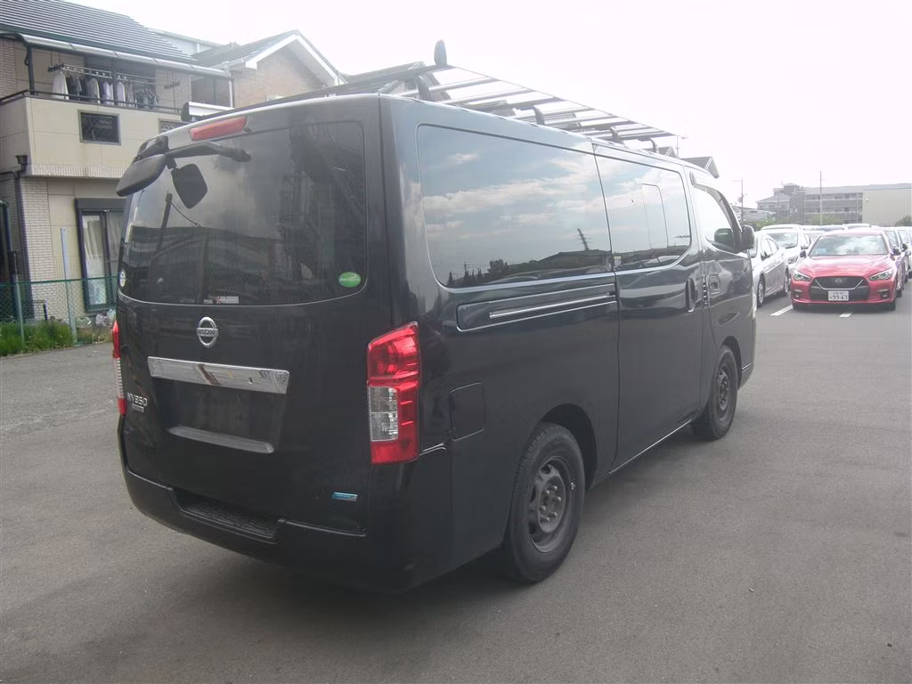 NISSAN NV350 CARAVAN