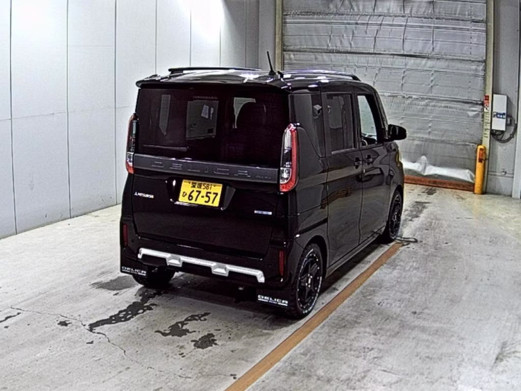 MITSUBISHI DELICA MINI