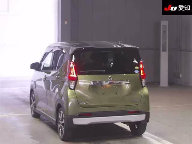 MITSUBISHI EK X
