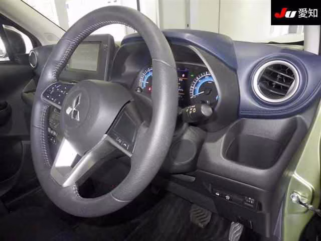 MITSUBISHI EK X