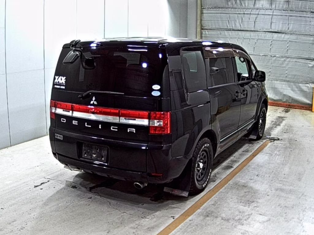 MITSUBISHI DELICA D:5