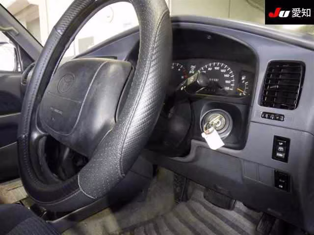 TOYOTA HILUX SURF