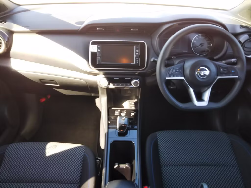 NISSAN KICKS