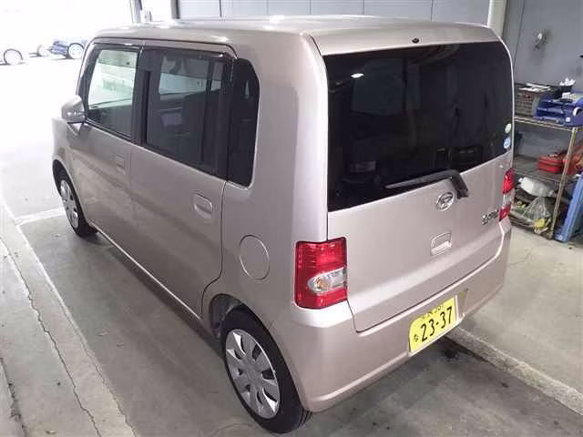 DAIHATSU MOVE CONTE