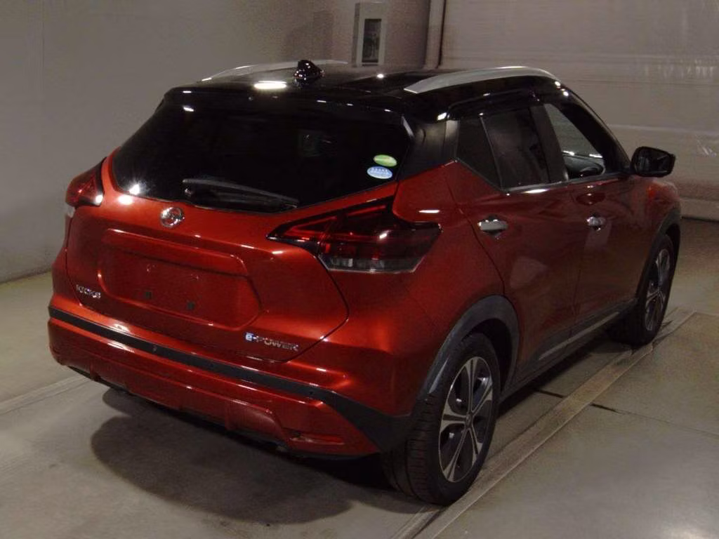 NISSAN KICKS