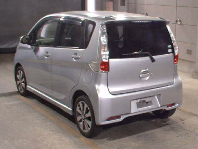 MITSUBISHI EK CUSTOM