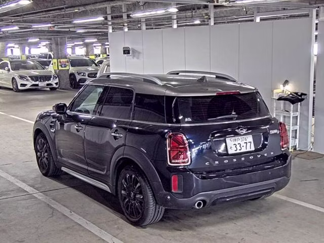 MINI CROSSOVER