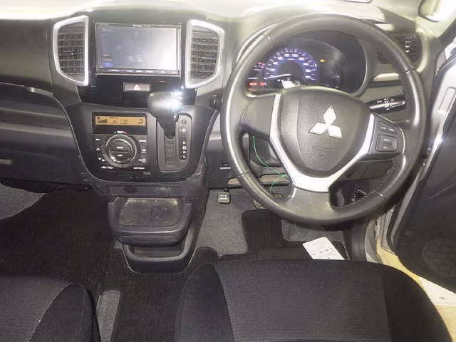 MITSUBISHI DELICA D:2