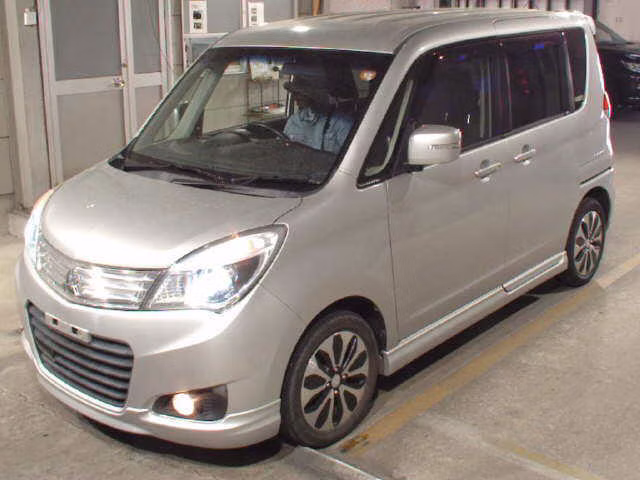 MITSUBISHI DELICA D:2