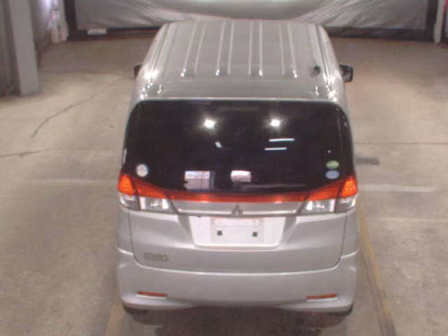 MITSUBISHI DELICA D:2