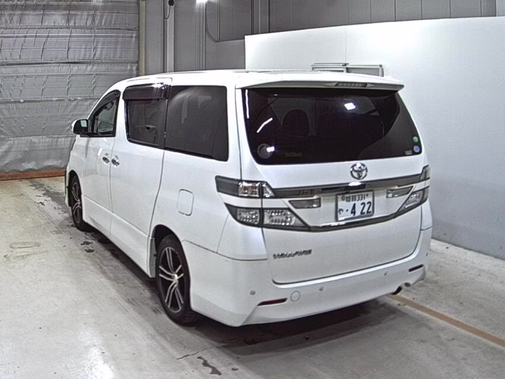 TOYOTA VELLFIRE