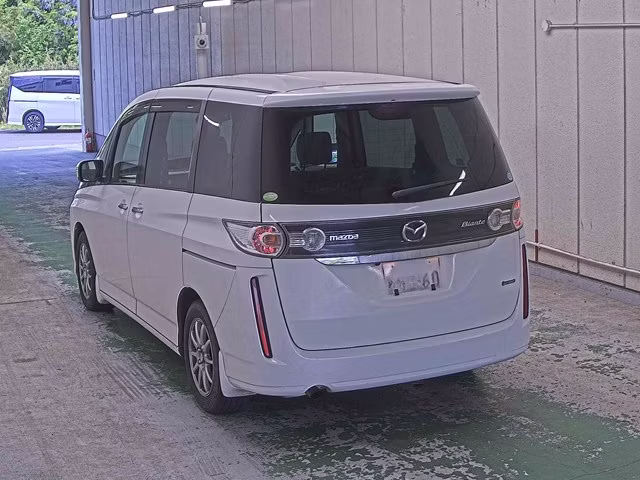MAZDA BIANTE