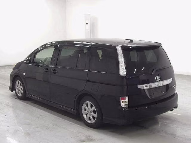 TOYOTA ISIS