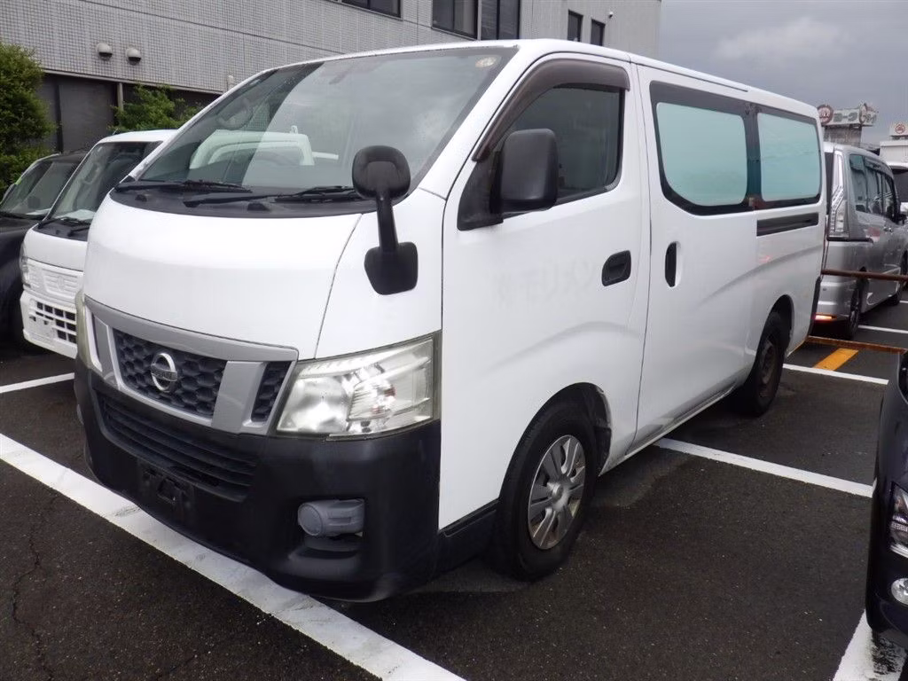 NISSAN NV350 CARAVAN