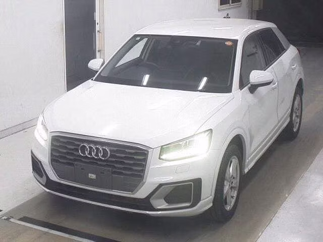 AUDI Q2