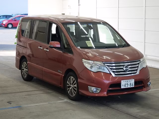 NISSAN SERENA