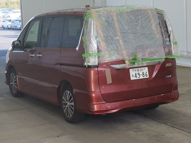 NISSAN SERENA