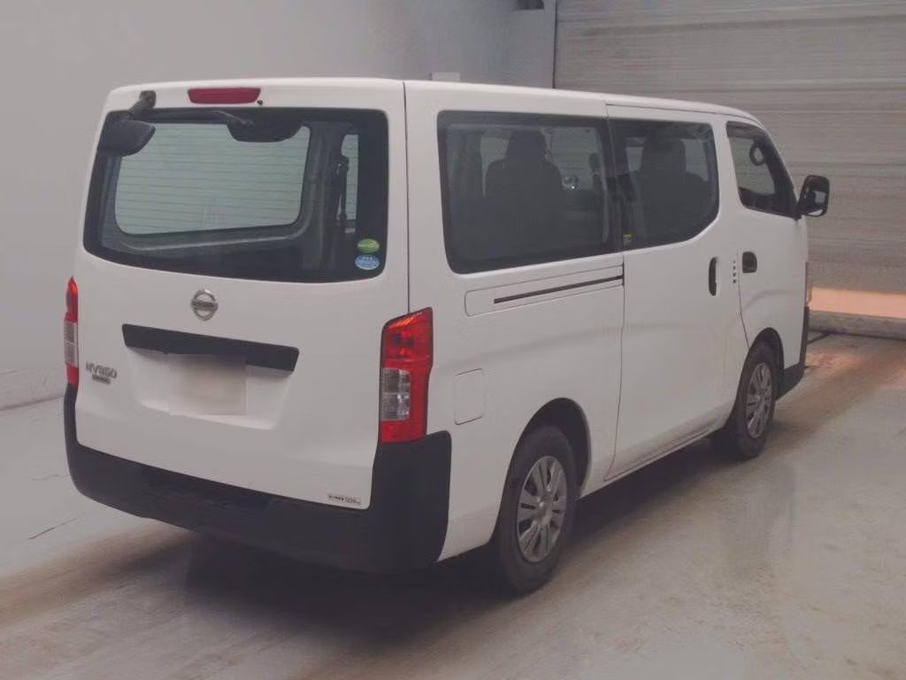 NISSAN NV350 CARAVAN