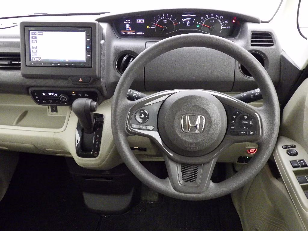HONDA N-BOX