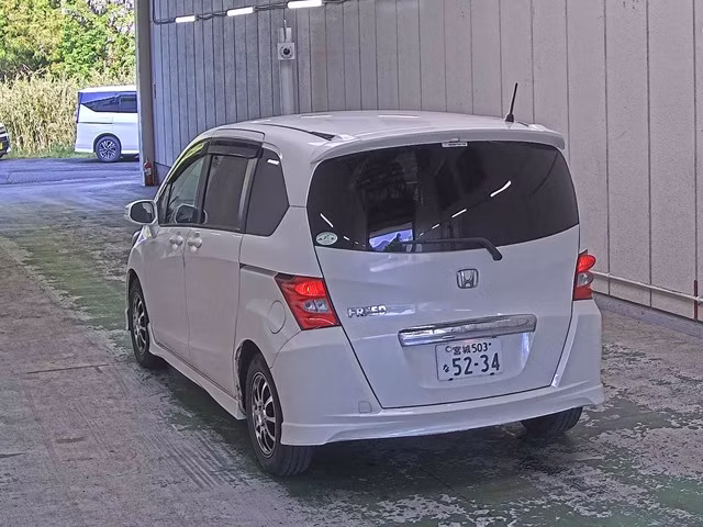 HONDA FREED