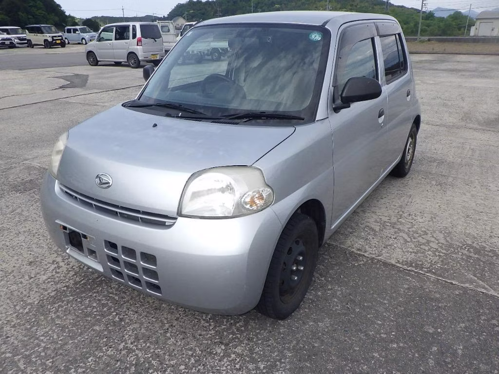 DAIHATSU ESSE