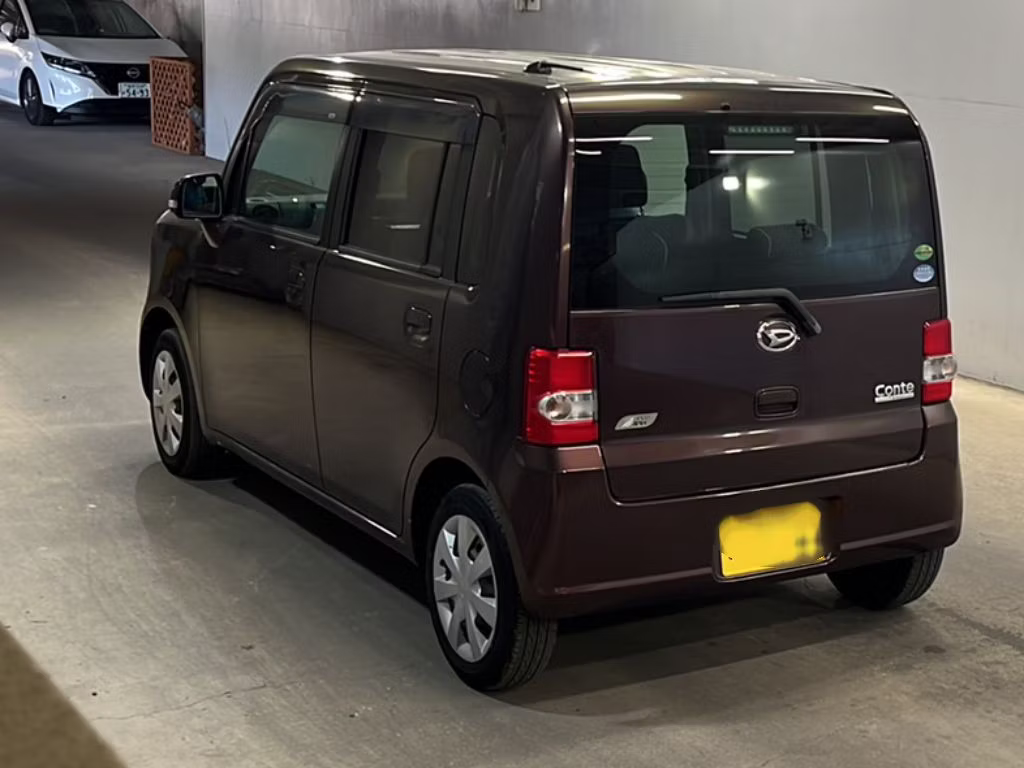 DAIHATSU MOVE CONTE