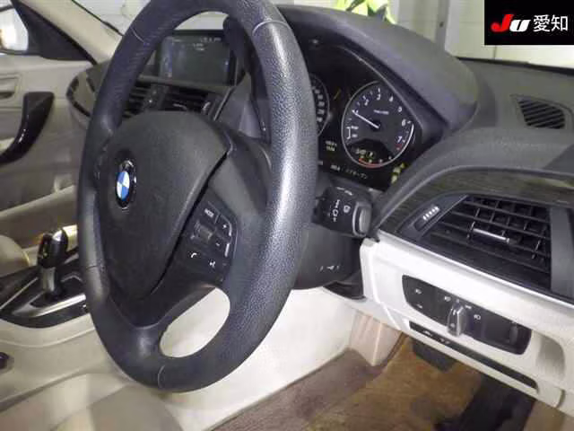 BMW 1-SERIES