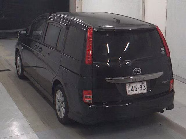 TOYOTA ISIS