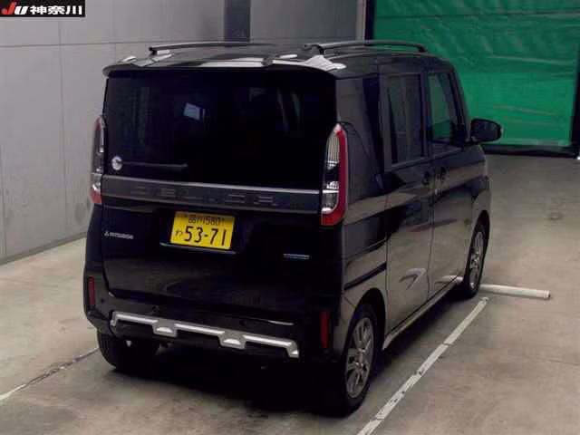 MITSUBISHI DELICA MINI
