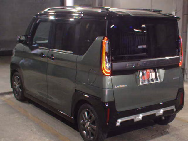 MITSUBISHI DELICA MINI