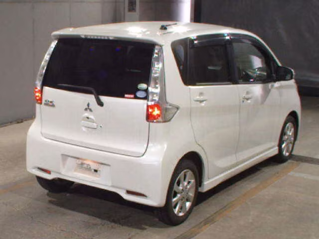 MITSUBISHI EK CUSTOM