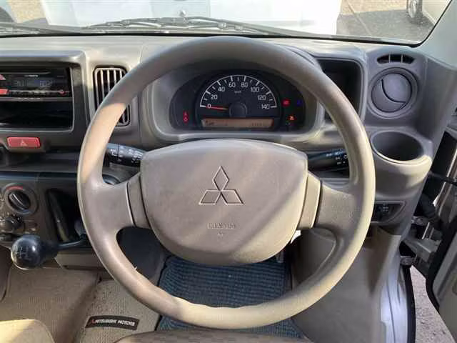 MITSUBISHI MINICAB